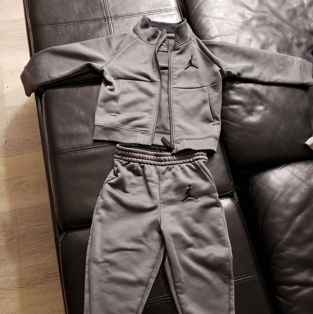 Jordan outfit for boys😎 Size 18 months👣